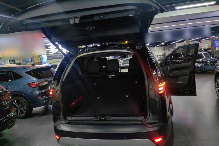 Used Land Rover Discovery 2024 360 PS S