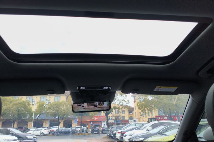 Used  eπ008 2024 210Max Range-Extended Version 6 Seats