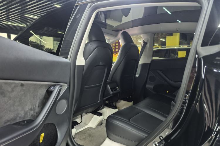 Used Tesla Model Y 2023 Rear-Wheel-Drive Version