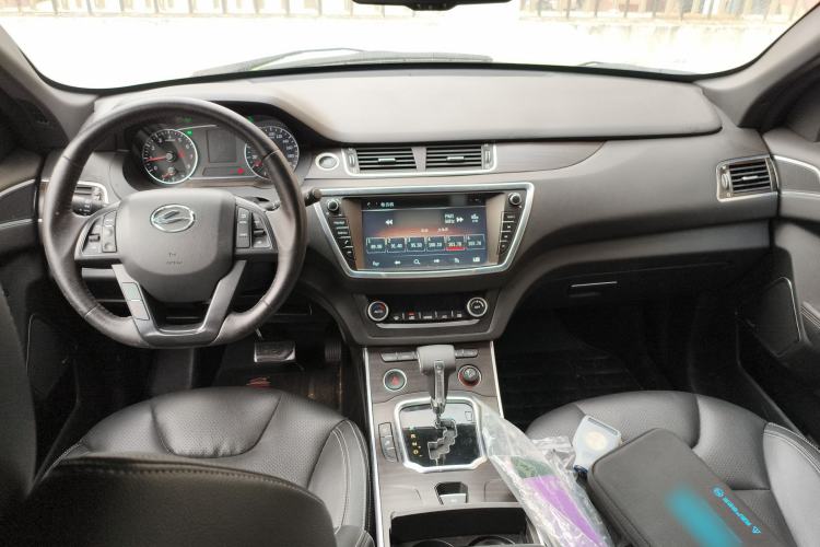 Used Land X7 2015 2.0T Panoramic Prestige Edition
