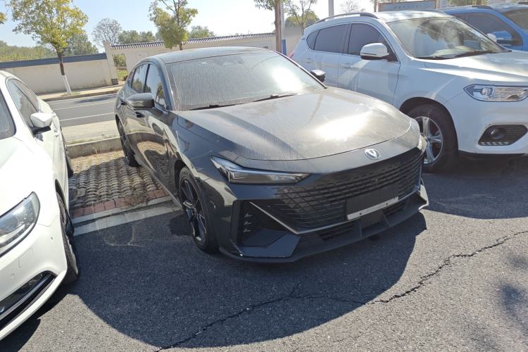 Used Changan UNI-V 2022 1.5T Smart Navigation Version
