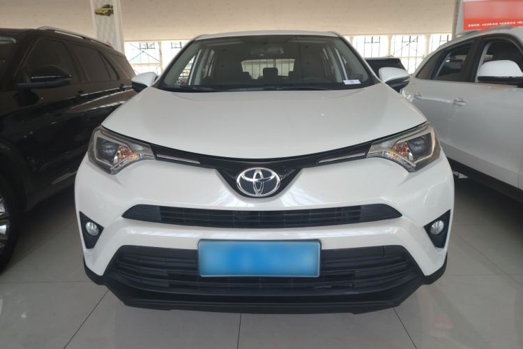 Used Toyota RAV4 2016 2.0L CVT Two-Wheel Drive Urban Edition China V Standard