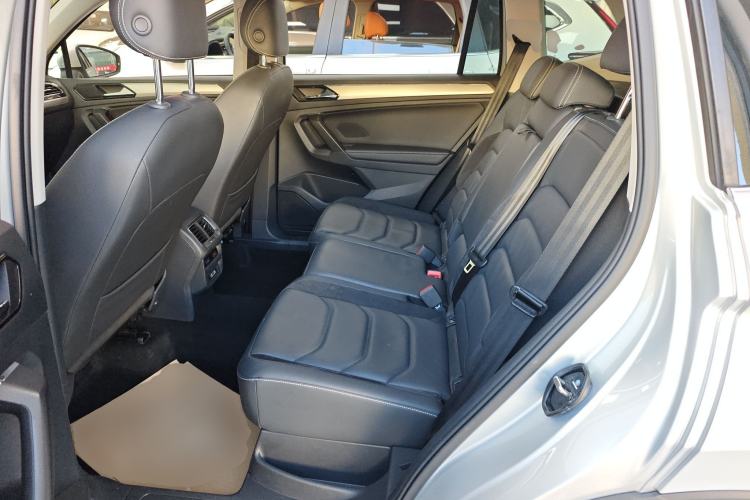 Used Volkswagen Tiguan L 2017 330TSI Automatic Two-Wheel Drive Luxury Edition
