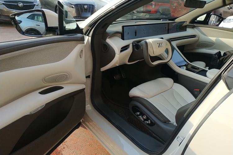 Used  LS7 2023 90 kWh Elite Rear-Drive Version