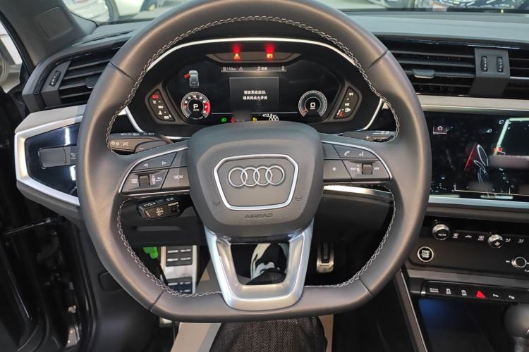 Used Audi Q3 2024 40 TFSI Fashion Dynamic Model