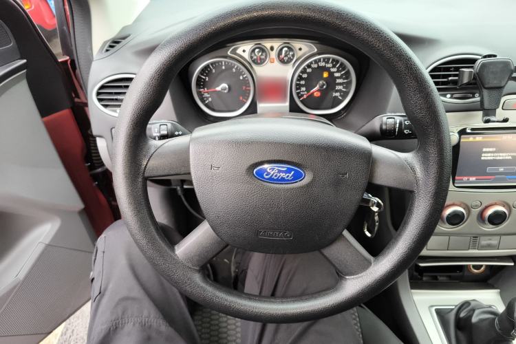 Used Ford Focus 2013 Hatchback Classic 1.8L Manual Base Model