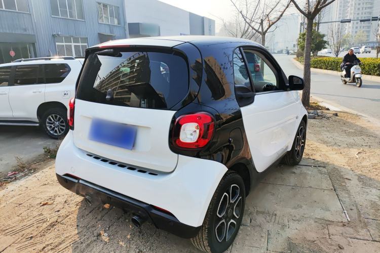 Used  fortwo 2019 0.9T 66kW Hardtop Wind Power Edition China VI
