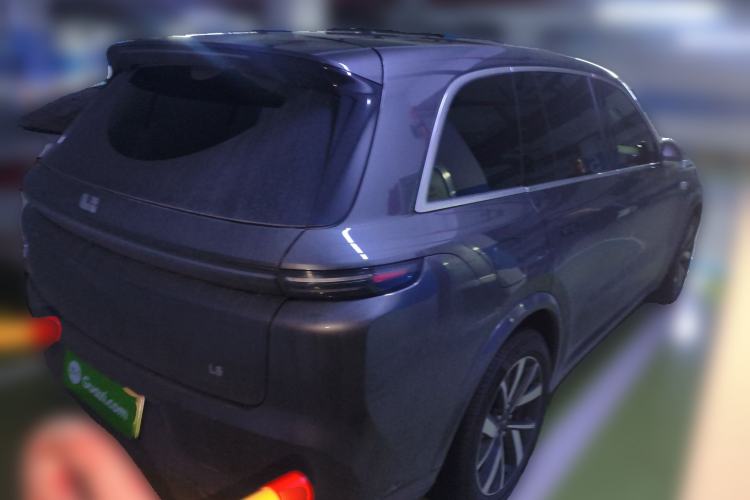 Used Li Auto L8 2023 Pro Model
