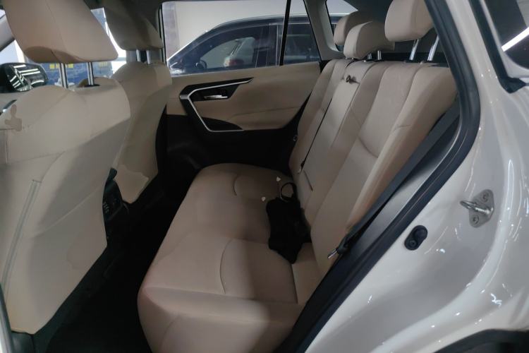 Used Toyota RAV4 2020 2.0L CVT Two-Wheel Drive Fashion Edition
