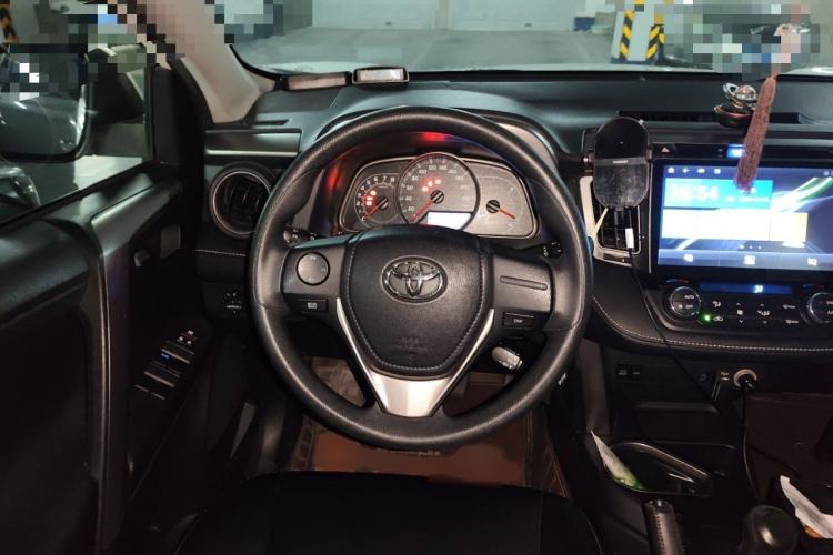 Used Toyota RAV4 2019 2.0L CVT Two-Wheel Drive Pioneer Edition China V Standard