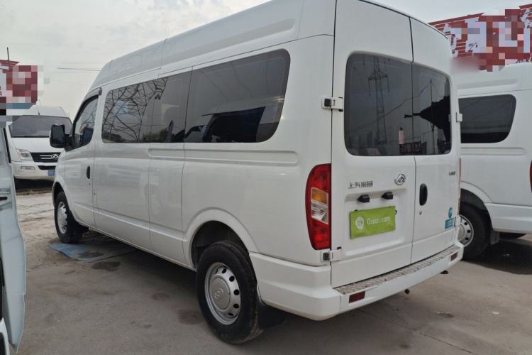 Used SAIC MAXUS Xintu V80 2023 2.0T Manual Classic Aoyuntong Long Wheelbase Mid-Height 6/7/8/9-Seater
