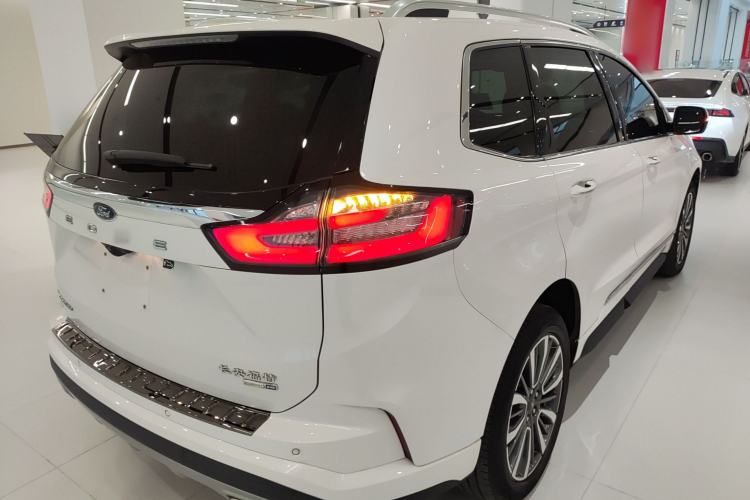 Used Ford Edge 2021 PLUS EcoBoost 245 Two-Wheel-Drive Titanium 7-Seater