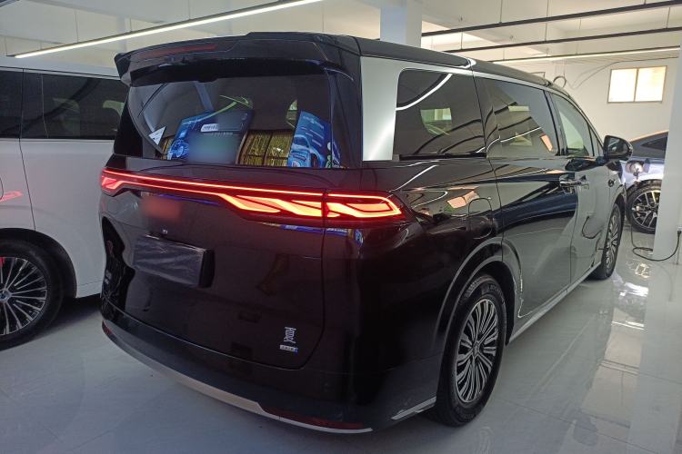 Used BYD Xia 2025 DM-i 1.5T 180km Excellence Model
