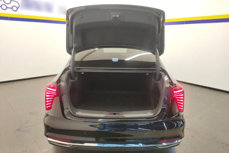 Used Hongqi H5 2024 1.5T DCT Smart Connect Flagship Edition
