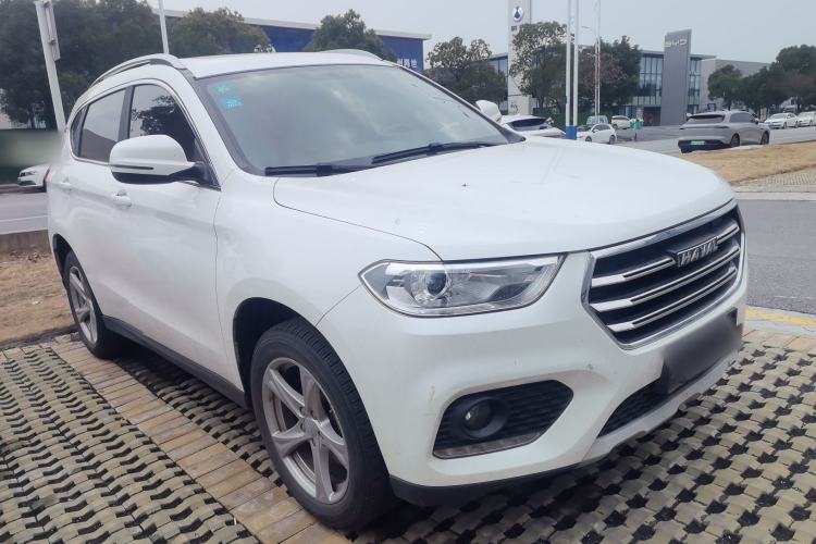 Used Haval H2 2018 1.5T Dual-Clutch Two-Wheel Drive Fashion Model China VI Standard
