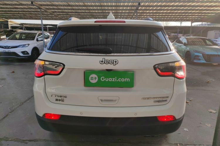 Used  Compass 2019 200T Automatic Family Edition - Connected Large Screen Version