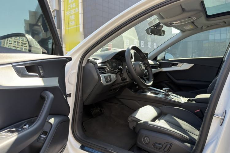 Used Audi A4L 2020 40 TFSI Fashion Dynamic Model
