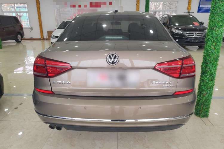 Used Volkswagen Passat 2017 280TSI DSG Luxury Edition
