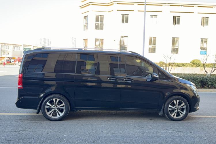 Used Mercedes-Benz V-Class 2018 V 260 Avantgarde Edition China VI