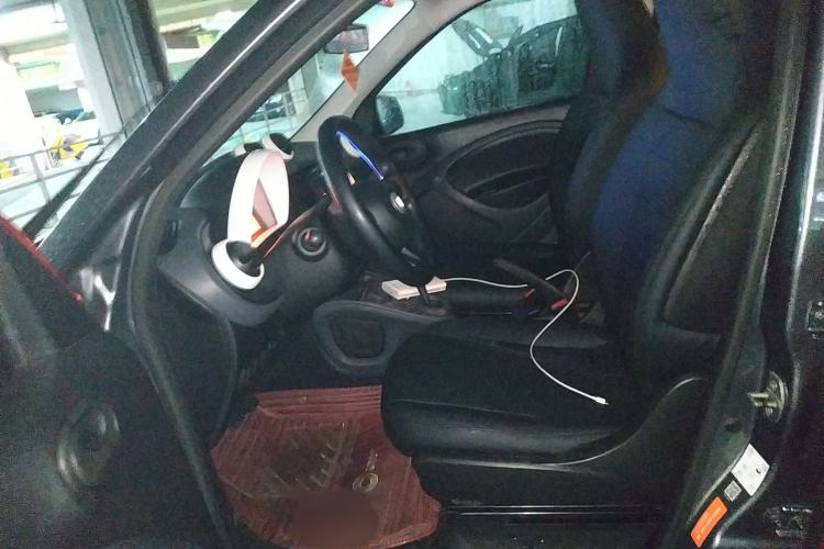 Used  forfour 2016 1.0L 52 kW Dynamic Edition
