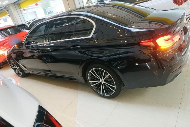 Used BMW 5 Series 2023 530Li Leading Model M Sport Package
