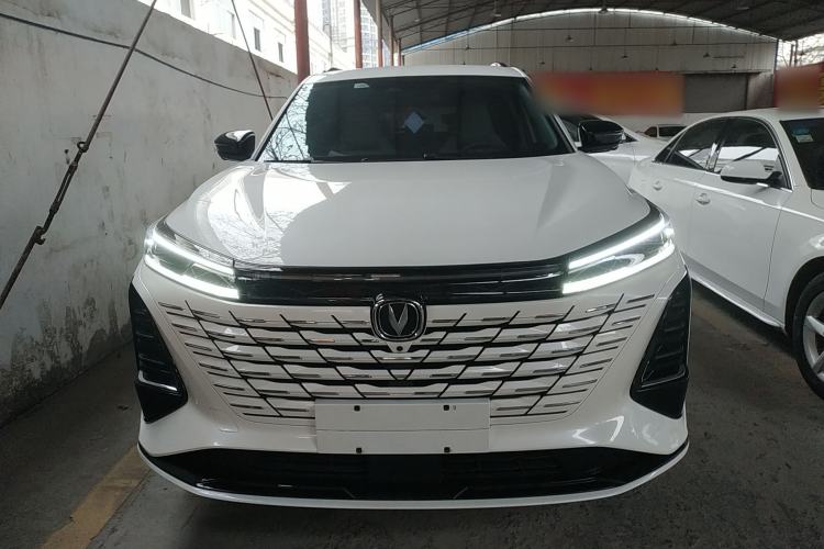 Used Changan CS75 PLUS 2024 3rd Generation Champion Edition 1.5T Intelligent Drive Dynamic Model
