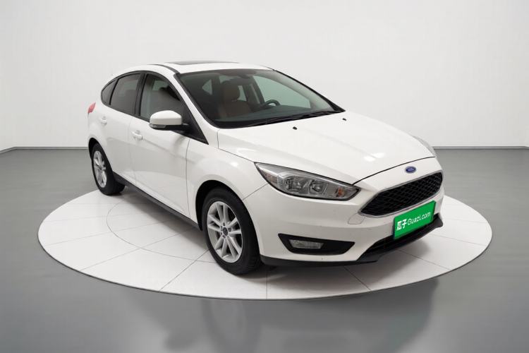 Used Ford Focus 2015 Hatchback 1.6L Automatic Fashion Edition
