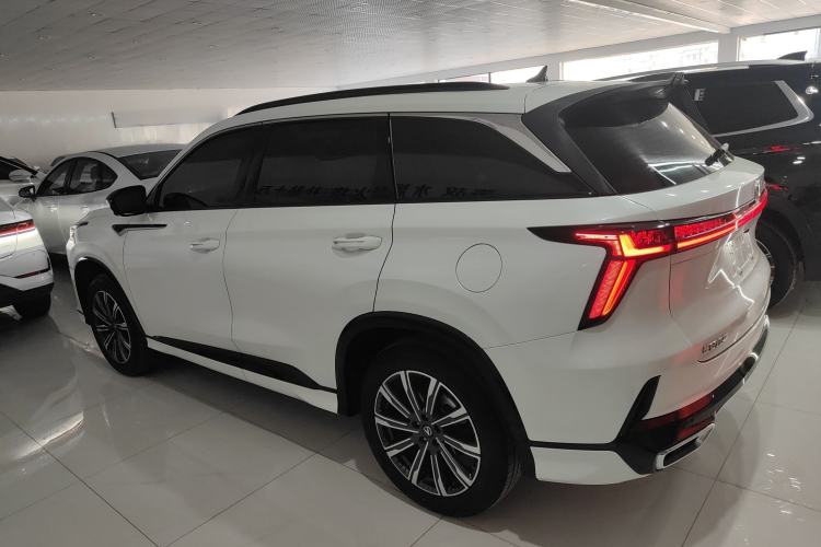 Used Changan CS75 PLUS 2024 3rd Generation Champion Edition 1.5T Intelligent Drive Dynamic Model
