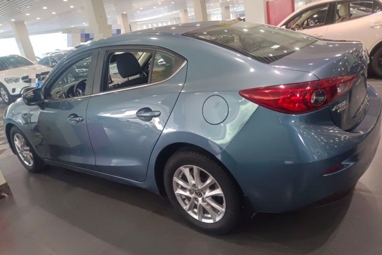 Used Mazda Mazda 3 Axela 2016 Sedan 1.5L Automatic Luxury Model
