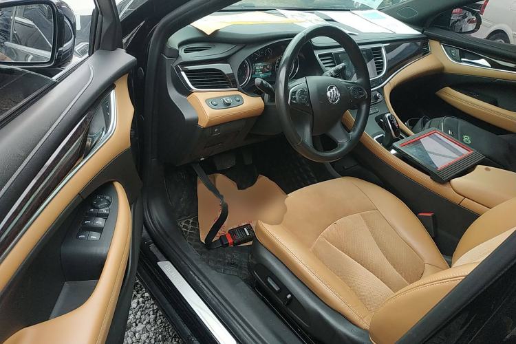 Used Buick LaCrosse 2018 28T Elite Edition
