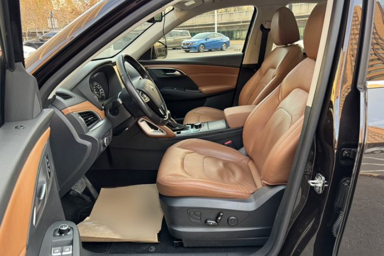 Used BORGWARD BX7 2016 28T Two-Wheel Drive Luxury Version 5 Seats