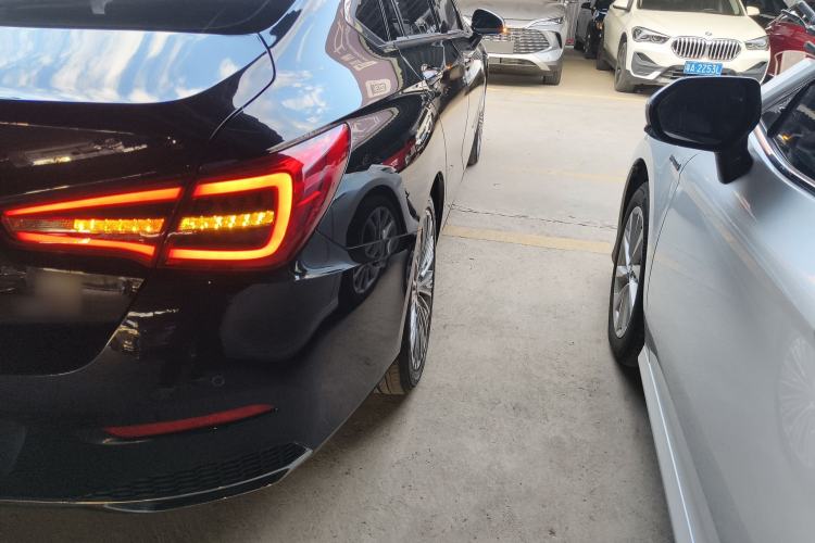 Used Hongqi H5 2022 Classic Model 1.8T Automatic Smart Connect Flagship Edition