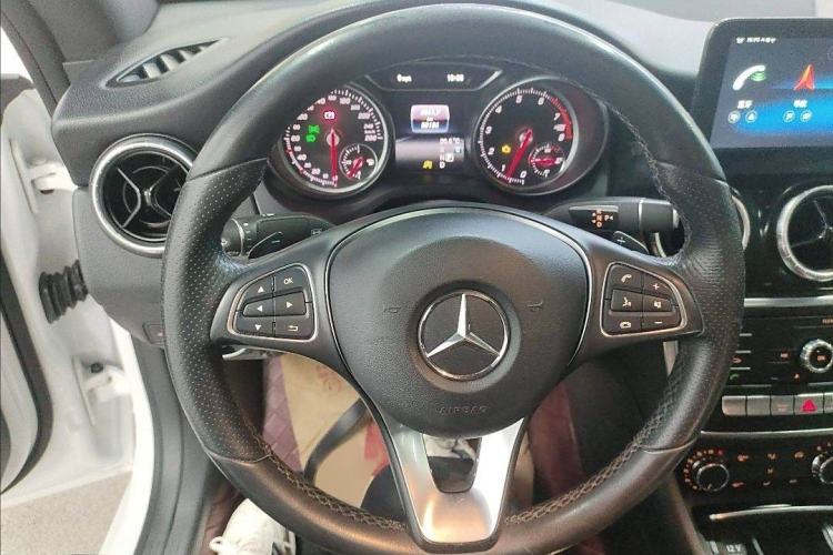 Used Mercedes-Benz CLA 2017 Facelifted CLA 180
