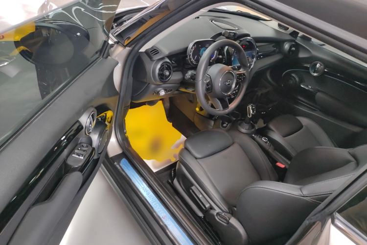 Used  MINI 2022 2.0T COOPER S Classic Edition
