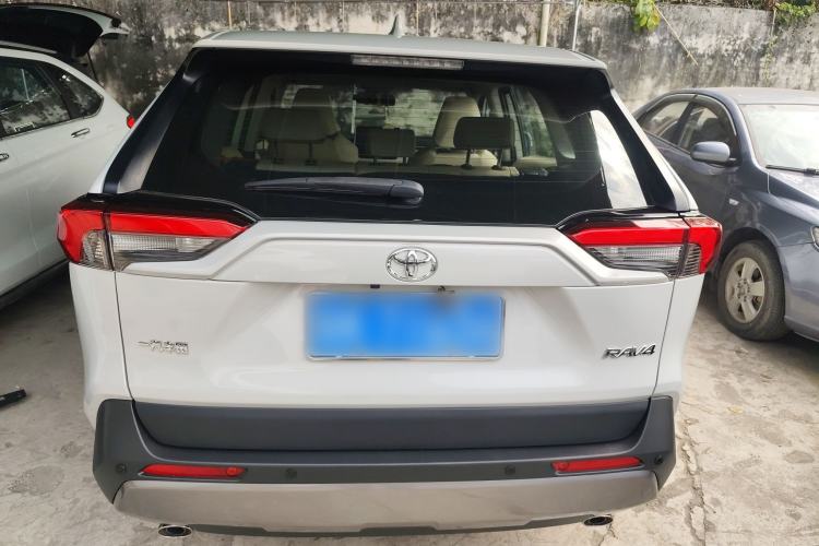 Used Toyota RAV4 2020 2.0L CVT Two-Wheel Drive Fashion PLUS Edition
