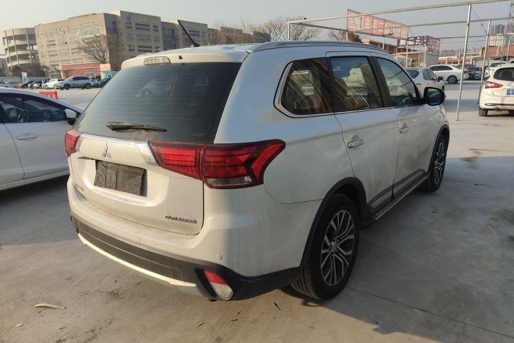 Used Mitsubishi Outlander 2016 2.4L 4x4 Elite Edition 5 Seats