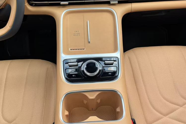 Used  Galaxy Xingjian 7 EM-i 2025 120km Flagship Edition