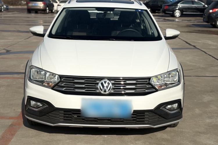 Used Volkswagen C-TREK 2017 230TSI DSG Comfort Version