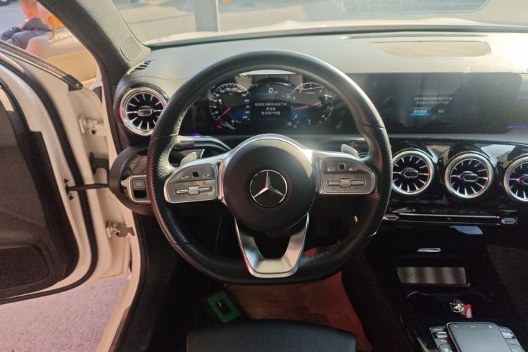 Used Mercedes-Benz A-Class 2022 Restyled A 200 L Sport Sedan Fashion Version
