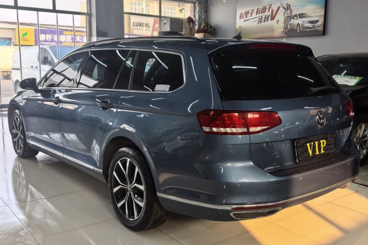 Used Volkswagen Variant 2018 380TSI Two-Wheel Drive Comfort Edition