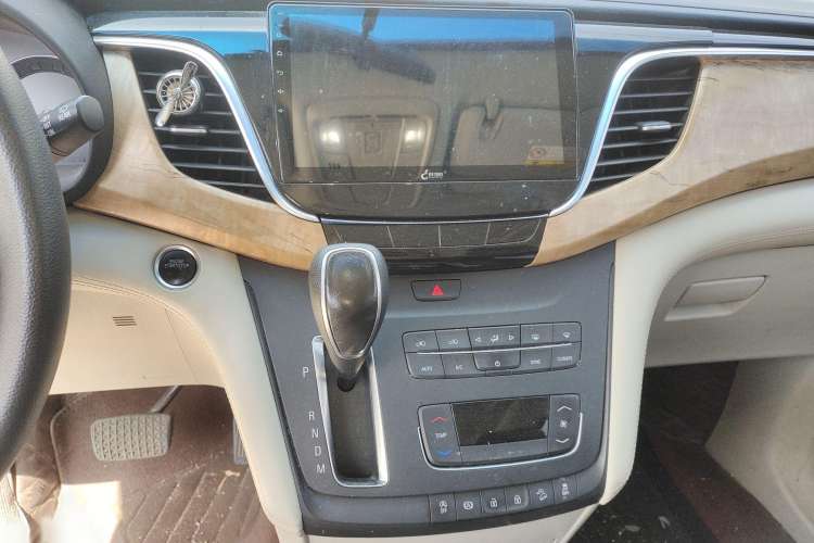 Used Buick GL8 2018 ES 28T Comfort Model China VI Standard
