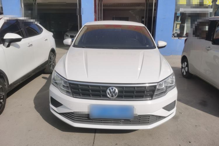 Used Volkswagen Jetta 2017 1.4L Manual Fashion Edition
