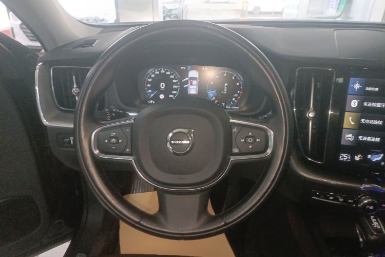Used Volvo XC60 2019 T5 4x4 Zhiyuan Edition China VI Standard