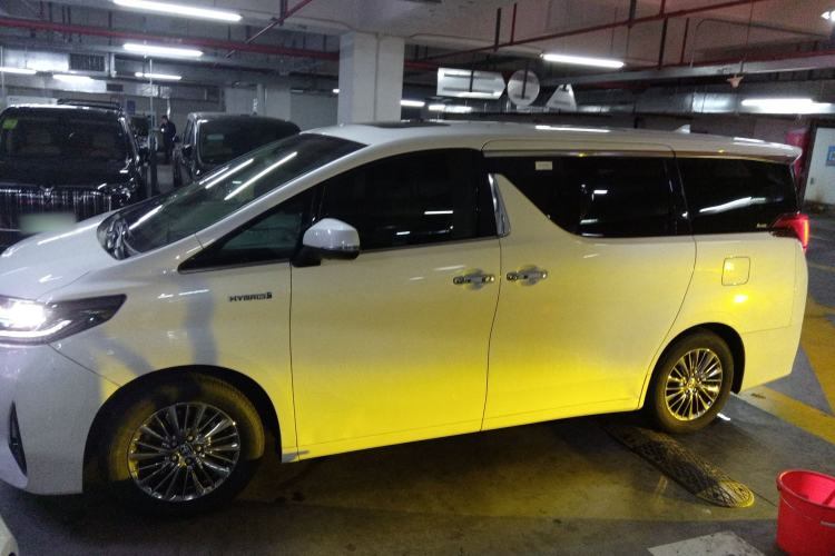 Used Toyota Alphard 2021 Dual-Engine 2.5L Prestige Edition
