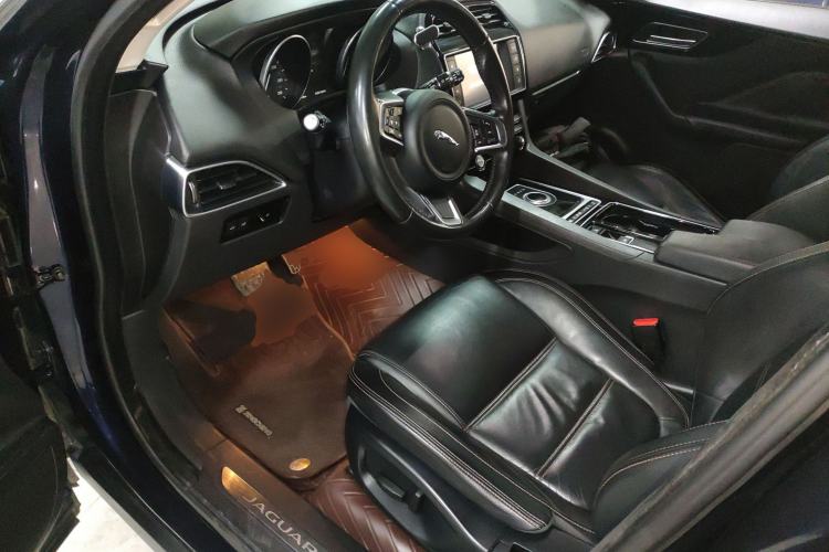 Used Jaguar F-PACE 2018 2.0T Four-Wheel Drive Urban Luxury Edition
