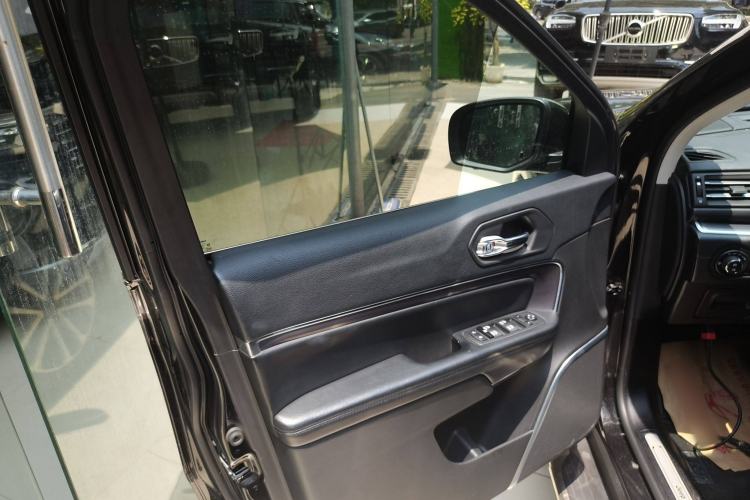 Used  Grand Commander 2018 2.0T Four-Wheel Drive Enjoyment Edition China VI
