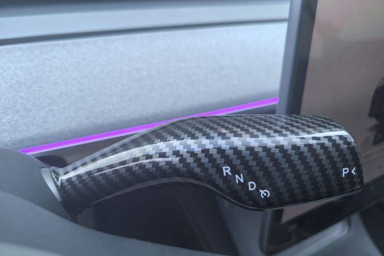 Used Tesla Model Y 2024 Long-Range All-Wheel-Drive Version