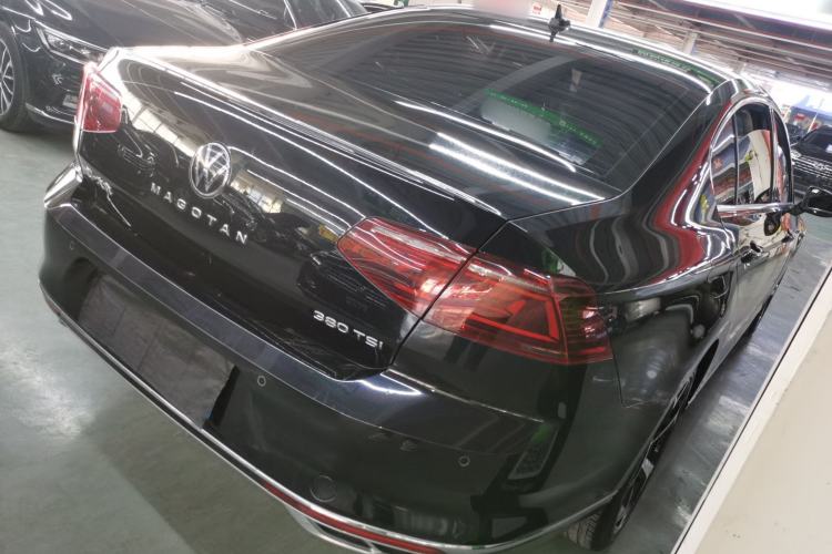 Used Volkswagen Magotan 2023 2 Million Units Commemorative Edition 330TSI DSG Luxury Version
