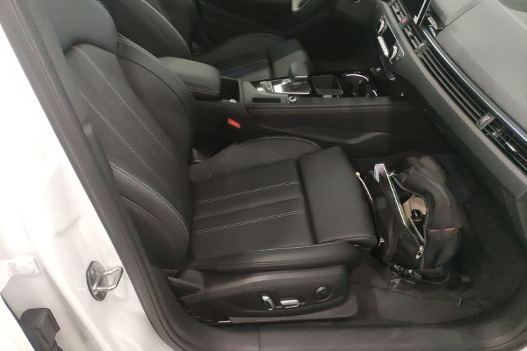 Used Audi A4L 2024 40 TFSI Luxury Dynamic Edition