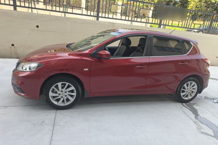 Used Nissan Tiida 2016 1.6L CVT Cool Dynamic Edition
